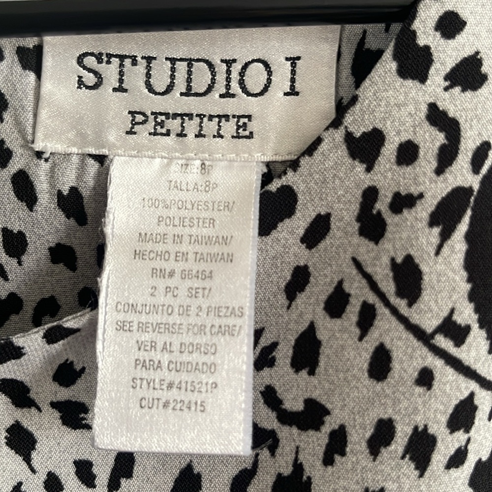 Studio I Petite Leopard Floral Dress Size 8P - Picture 6 of 6